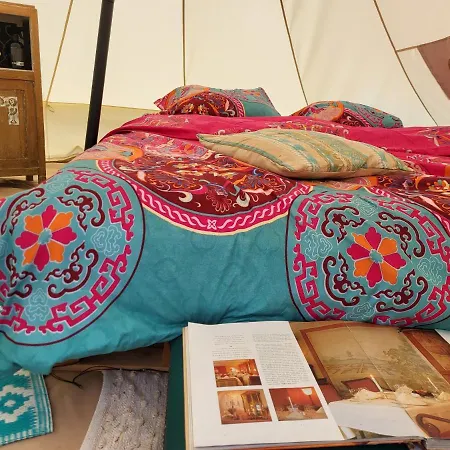 אוהל מפואר The Indiaan Glamping טילט